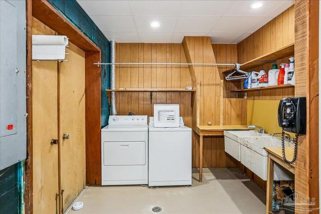 320 N Sunset Blvd, Gulf Breeze, FL 32561