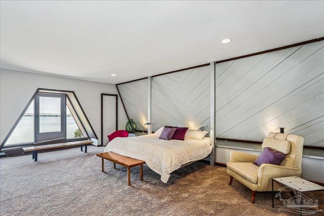 320 N Sunset Blvd, Gulf Breeze, FL 32561