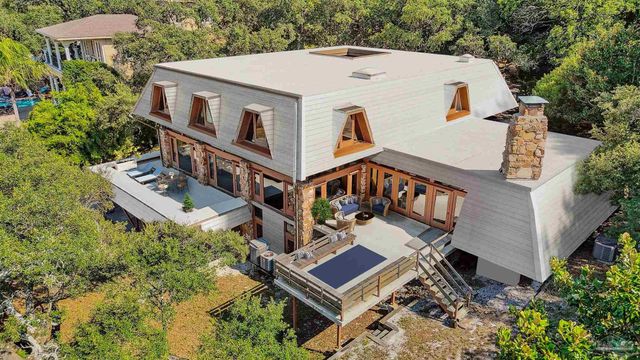 320 N Sunset Blvd, Gulf Breeze, FL 32561