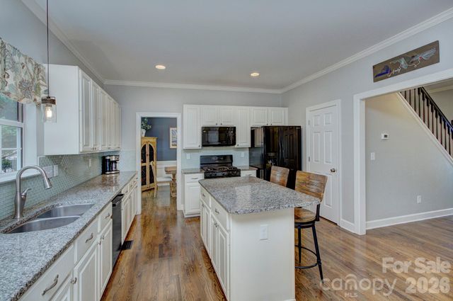 6113 Oxwynn Lane, Charlotte, NC 28270