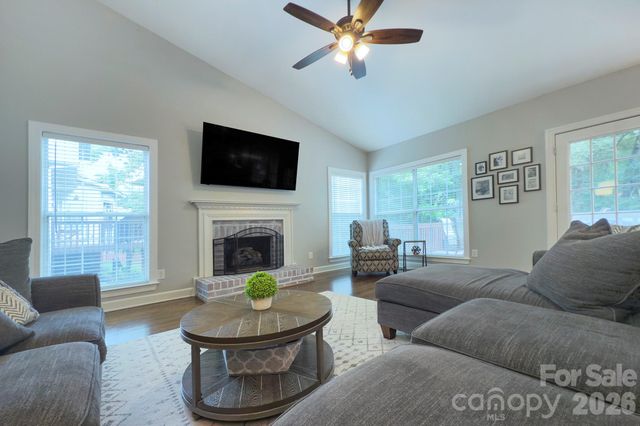 6113 Oxwynn Lane, Charlotte, NC 28270
