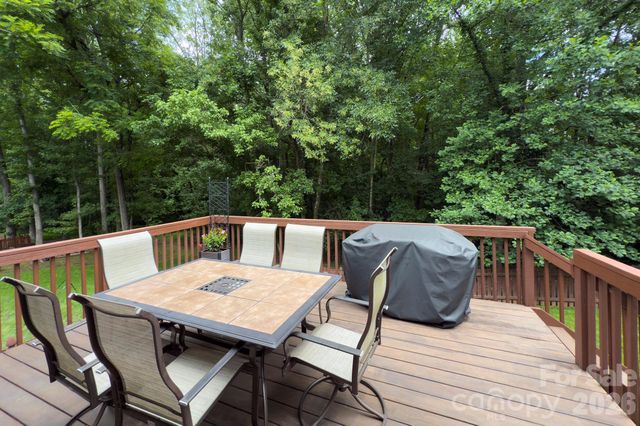 6113 Oxwynn Lane, Charlotte, NC 28270
