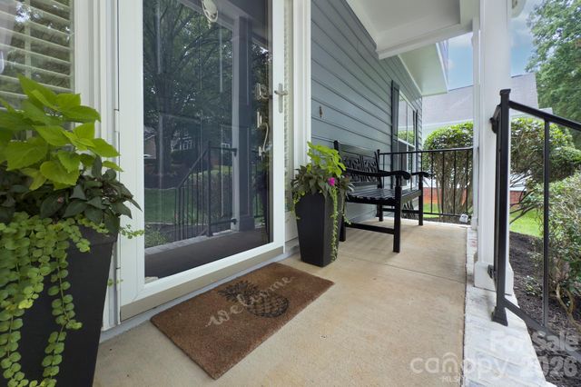 6113 Oxwynn Lane, Charlotte, NC 28270