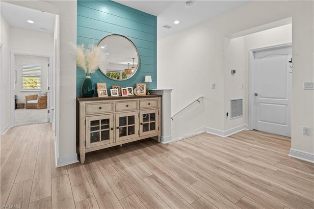 2280 Priory LN # 1106, Naples, FL 34120