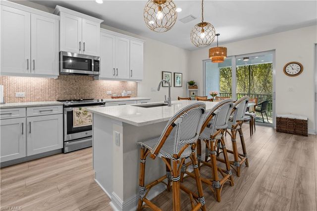 2280 Priory LN # 1106, Naples, FL 34120