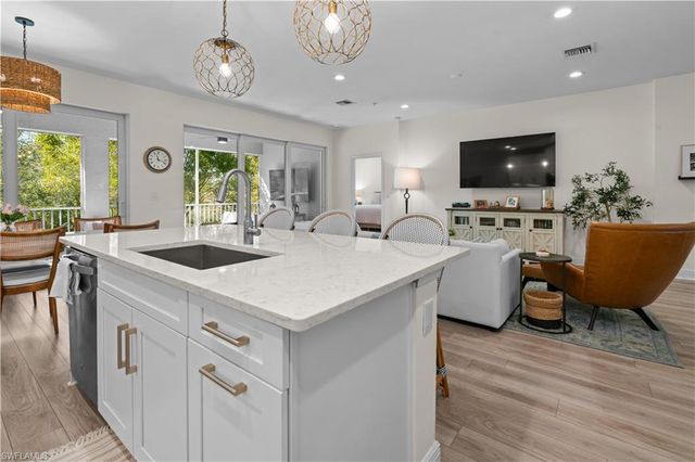 2280 Priory LN # 1106, Naples, FL 34120