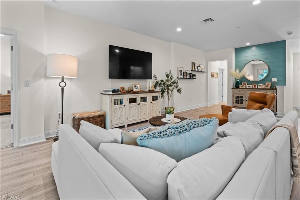 2280 Priory LN # 1106, Naples, FL 34120