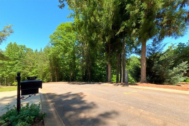 119 Woods Drive, West Union, SC 29696