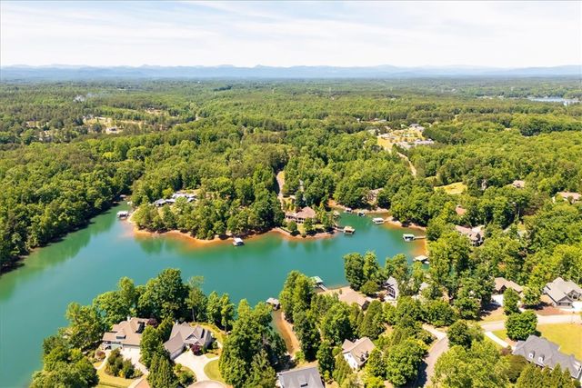 119 Woods Drive, West Union, SC 29696