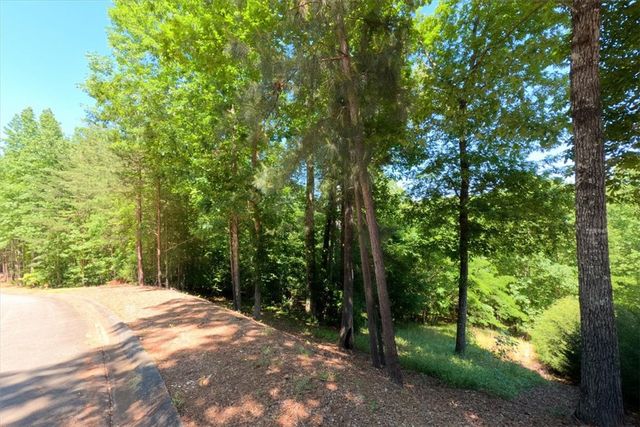 119 Woods Drive, West Union, SC 29696