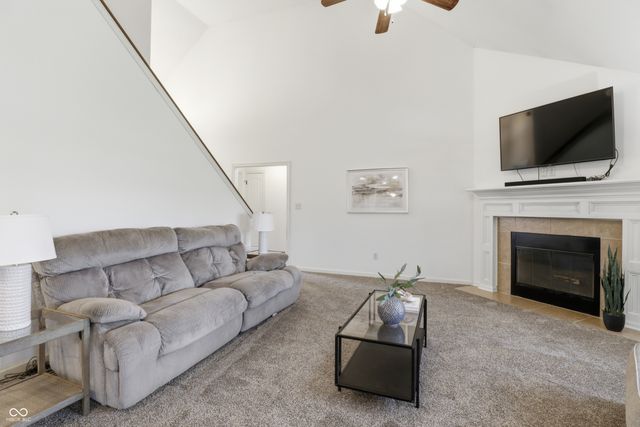 2946 S Colton Road, New Palestine, IN 46163