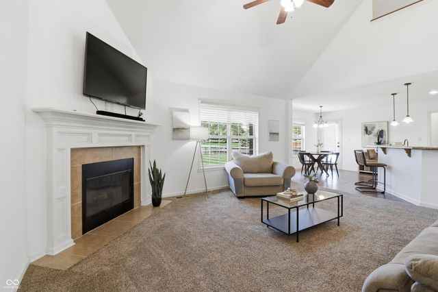 2946 S Colton Road, New Palestine, IN 46163
