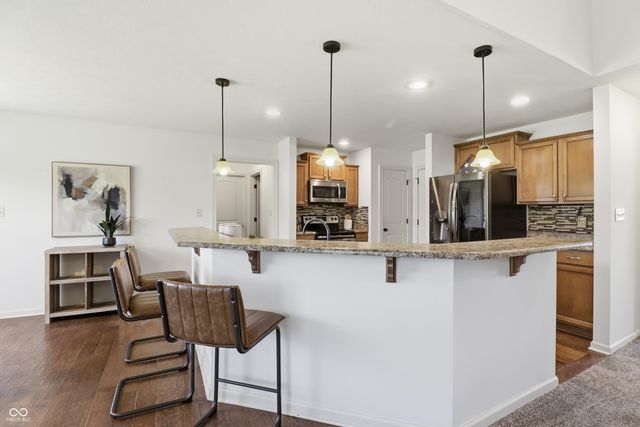 2946 S Colton Road, New Palestine, IN 46163