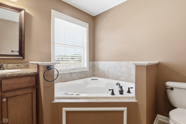 2946 S Colton Road, New Palestine, IN 46163