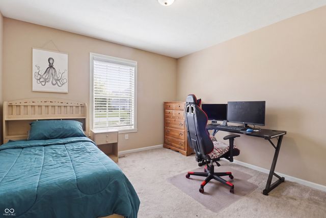 2946 S Colton Road, New Palestine, IN 46163