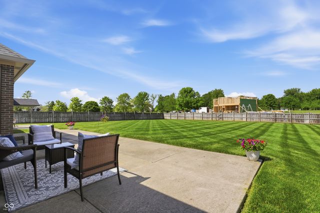 2946 S Colton Road, New Palestine, IN 46163