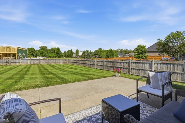 2946 S Colton Road, New Palestine, IN 46163
