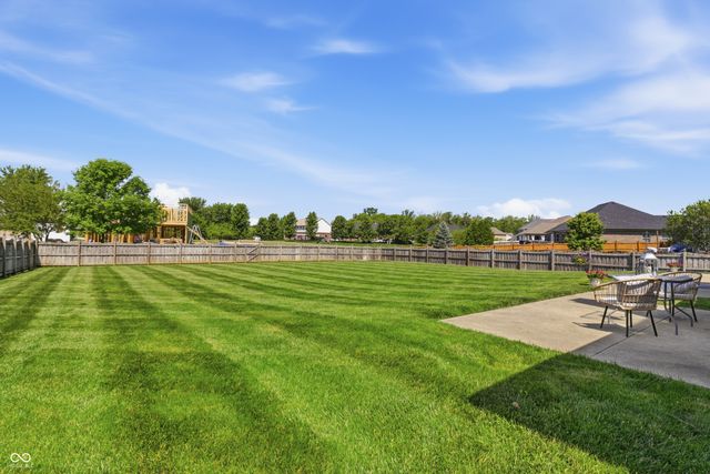 2946 S Colton Road, New Palestine, IN 46163