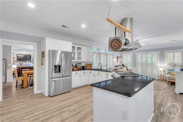 10 Tangletree Lane, Savannah, GA 31411