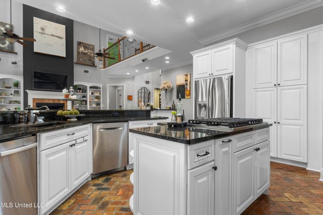 2490 Castille Place, Biloxi, MS 39531