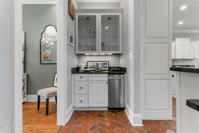 2490 Castille Place, Biloxi, MS 39531