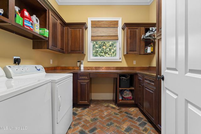 2490 Castille Place, Biloxi, MS 39531