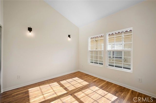 415 E Dryden 108, Glendale, CA 91207