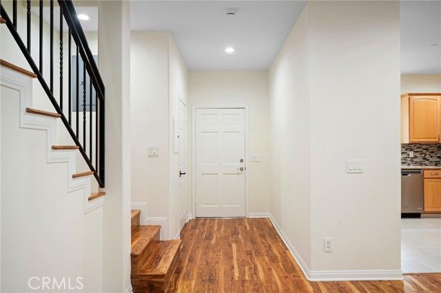 415 E Dryden 108, Glendale, CA 91207