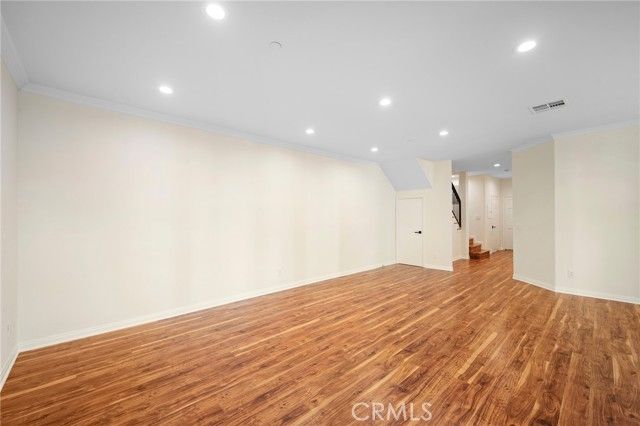 415 E Dryden 108, Glendale, CA 91207