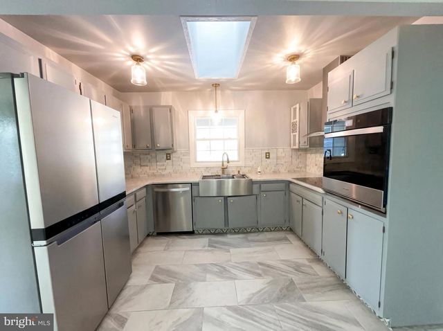 15717 PRESSWICK LN, Bowie, MD 20716