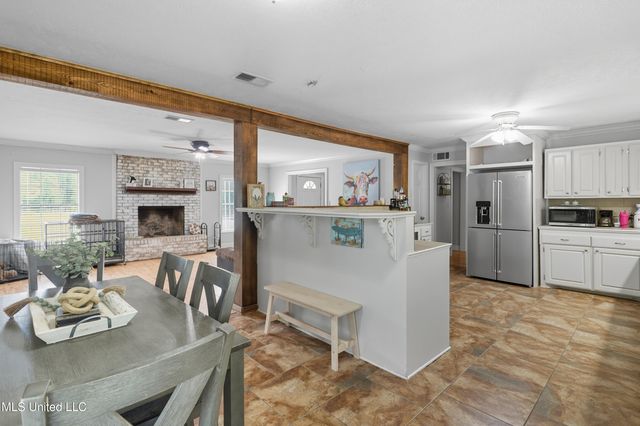 108 Wynndale Lake Road, Terry, MS 39170