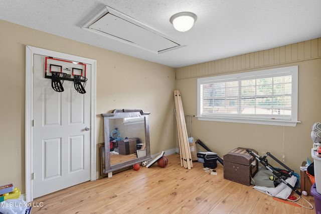 108 Wynndale Lake Road, Terry, MS 39170