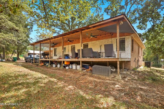 108 Wynndale Lake Road, Terry, MS 39170