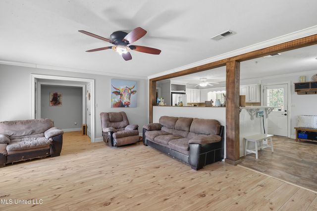 108 Wynndale Lake Road, Terry, MS 39170