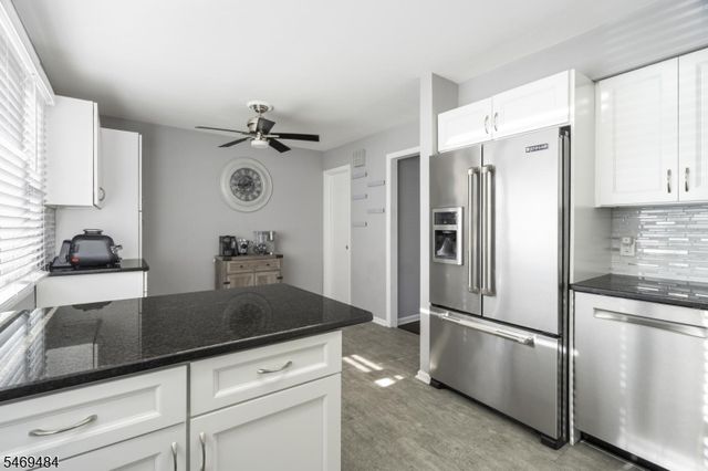 575 Grove F-1, Clifton City, NJ 07013