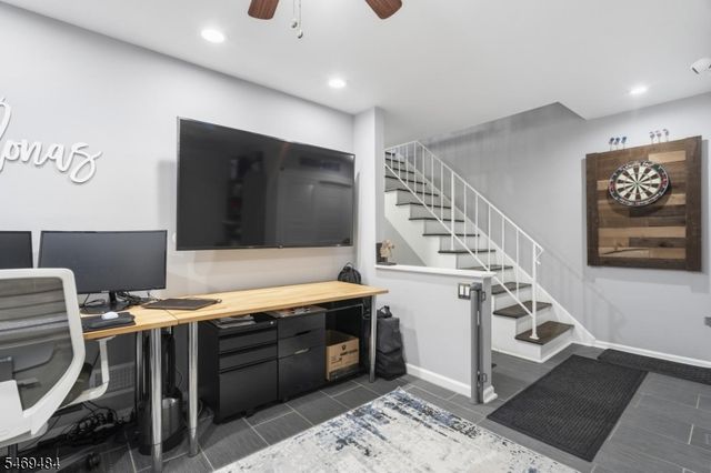 575 Grove F-1, Clifton City, NJ 07013