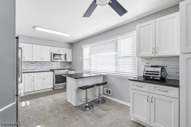 575 Grove F-1, Clifton City, NJ 07013