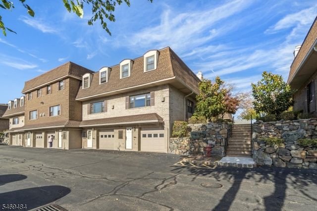 575 Grove F-1, Clifton City, NJ 07013
