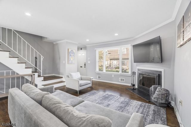 575 Grove F-1, Clifton City, NJ 07013