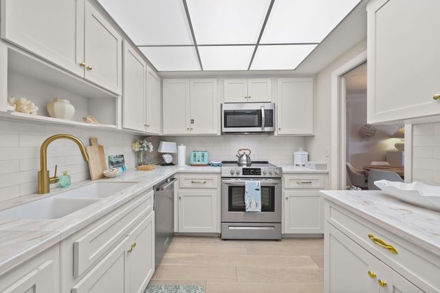 50 East Road 3D, Delray Beach, FL 33483