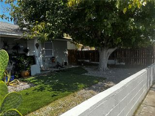 1405 East Clark Avenue, Las Vegas, NV 89101