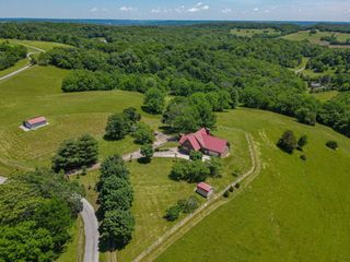 877 Mount Olive Cemetery Rd, Lynnville, TN 38472