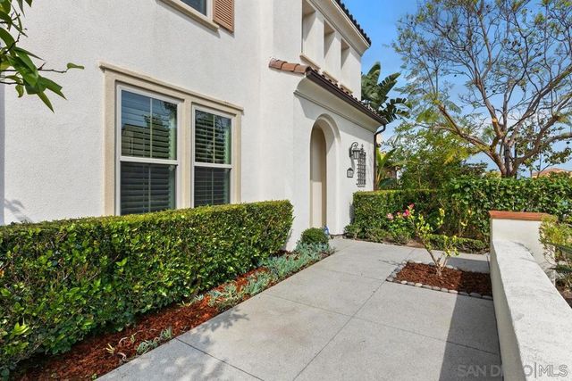 13566 Arroyo Dale Lane, San Diego, CA 92130