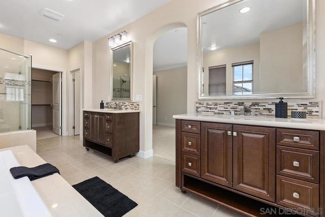 13566 Arroyo Dale Lane, San Diego, CA 92130