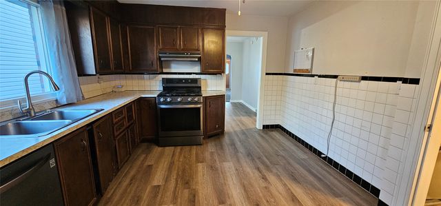 2913 ELMWOOD Avenue, Erie, PA 16508