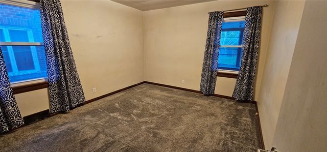 2913 ELMWOOD Avenue, Erie, PA 16508
