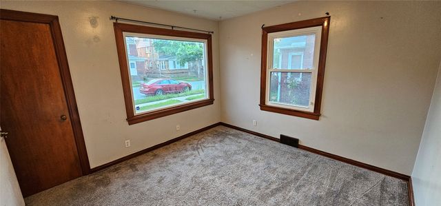 2913 ELMWOOD Avenue, Erie, PA 16508
