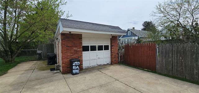 2913 ELMWOOD Avenue, Erie, PA 16508