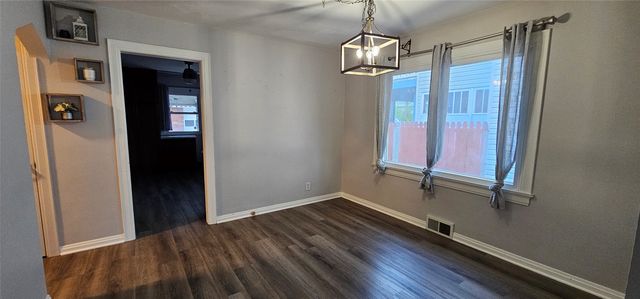 2913 ELMWOOD Avenue, Erie, PA 16508