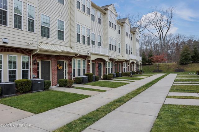 43 Jake Drive, Tinton Falls, NJ 07712